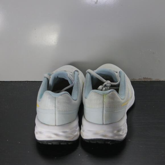 Nike Revolution 6 NN Youth Sz 4Boys 007525 White Blue Running Athletic Sneakers - Picture 4 of 10